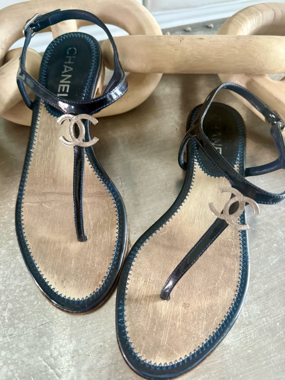 CHANEL Black Patent Leather T-Strap Sandals with Gold CC
